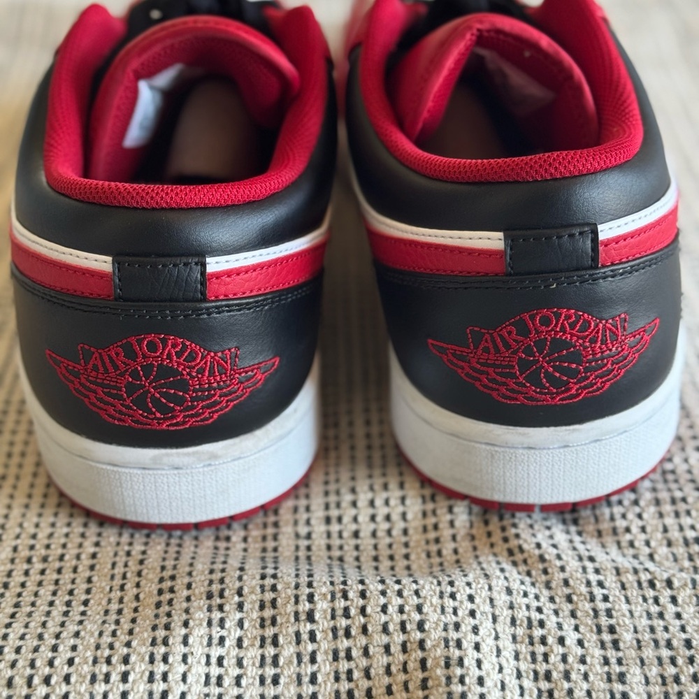 Air Jordan 1 Low “Black Toe” (2023 Retro) - Picture 4 of 5